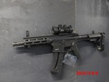 SMITH & WESSON M&P 15-22 .22LR/.22MAG - 2 of 3