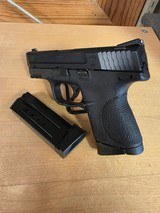 SMITH & WESSON M&P9C 9MM LUGER (9x19 PARA)