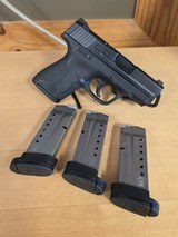 SMITH & WESSON M&P 9 SHIELD 9MM LUGER (9x19 PARA) - 2 of 3