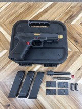 GLOCK G17 GEN4 MOS 9MM LUGER (9X19 PARA) - 1 of 3