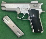 SMITH & WESSON Model 659 9MM LUGER (9x19 PARA) - 1 of 3