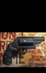 SMITH & WESSON GOVERNOR .45 lc/.45 acp/.410 ga - 1 of 3
