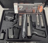 SPRINGFIELD ARMORY XDM .40 S&W - 2 of 3