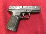SMITH & WESSON SD40 .40 S&W - 1 of 3