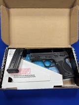 SMITH & WESSON M&P M2.0 COMPACT 9MM LUGER (9X19 PARA) - 2 of 3