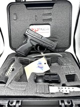 SPRINGFIELD ARMORY XD9 9MM LUGER (9x19 PARA) - 1 of 2