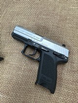 HECKLER & KOCH USP COMPACT .40 S&W - 1 of 3