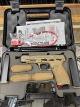 SMITH & WESSON M&P40 M2.0 .40 S&W - 1 of 3
