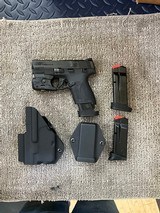 SMITH & WESSON M&P 9 sheild plus 9MM LUGER (9x19 PARA) - 1 of 3