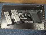 SMITH & WESSON M&P 9 SHIELD 9MM LUGER (9X19 PARA) - 1 of 3