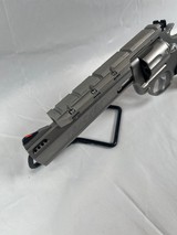 TAURUS TRACKER 627 .357 MAG - 2 of 3