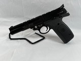 SMITH & WESSON 22A .22 LR - 1 of 3