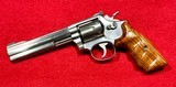 SMITH & WESSON 617 .22 LR - 3 of 3