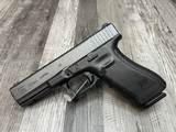 GLOCK G22 GEN 4 .40 S&W - 1 of 3