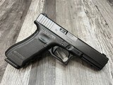 GLOCK G22 GEN 4 .40 S&W - 2 of 3