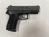 SIG SAUER SP2022 9MM LUGER (9x19 PARA) - 2 of 3