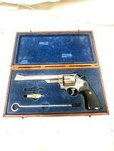 SMITH & WESSON 57 .41 REM MAG - 1 of 3