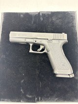 GLOCK 22 .40 S&W