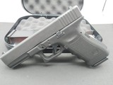 GLOCK 22 .40 S&W - 2 of 3
