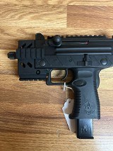 IWI Uzi Pro 9MM LUGER (9x19 PARA) - 2 of 3