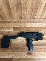 IWI Uzi Pro 9MM LUGER (9x19 PARA) - 3 of 3