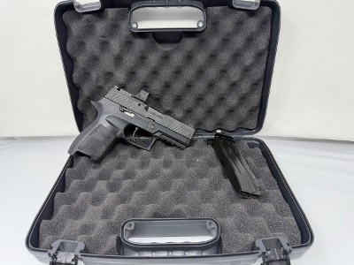 SIG SAUER P320 9MM LUGER (9x19 PARA) - Image 1 of 3
