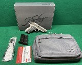 KIMBER KDS9C 9MM LUGER (9X19 PARA) - 1 of 3