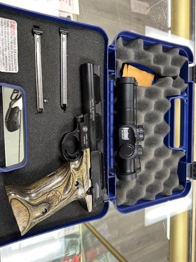SMITH & WESSON 22A WOOD GRIP .22 LR