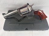 RUGER NEW MODEL SUPER BLACKHAWK .44 MAGNUM - 1 of 3