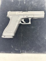 GLOCK 22 .40 S&W - 2 of 3