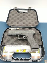 GLOCK 17 GEN 5 9MM LUGER (9X19 PARA) - 1 of 3