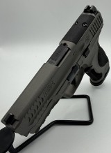 SMITH & WESSON M&P9 M2.0 METAL OR 9MM LUGER (9X19 PARA) - 2 of 3