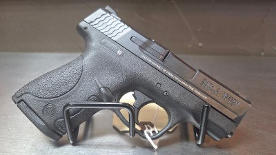 SMITH & WESSON M&P 9 SHIELD 9MM LUGER (9x19 PARA) - Image 1 of 3