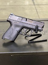SMITH & WESSON M&P 40 Shield .40 S&W - 2 of 3