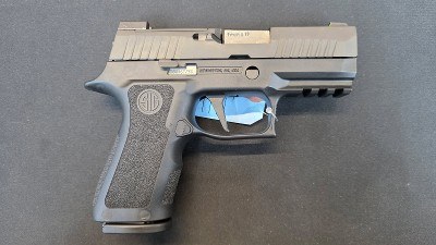SIG SAUER P320 9MM LUGER (9x19 PARA) - Image 1 of 3