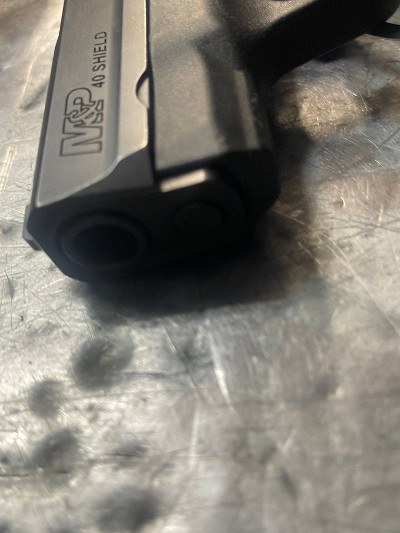 SMITH & WESSON m&p 40 shield .40 S&W - Image 3 of 3
