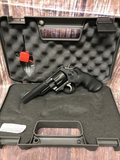 SMITH & WESSON 327 Performance Center .357 Mag