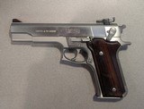 SMITH & WESSON 645 .45 ACP - 2 of 3