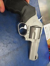 TAURUS 44 TRACKER .44 MAGNUM