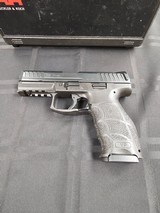 HECKLER & KOCH VP40 .40 S&W - 2 of 3