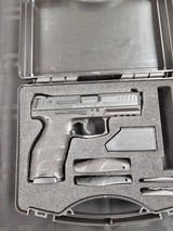 HECKLER & KOCH VP40 .40 S&W - 1 of 3