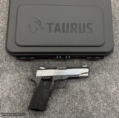 TAURUS 1911 .45 ACP