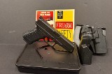 GLOCK 23 Gen 2 .40 S&W - 1 of 2