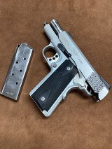 KIMBER Stainless Ultra Raptor II .45 ACP - 1 of 3
