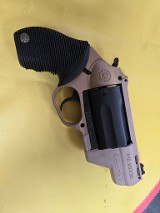 TAURUS JUDGE .45 LC/.410 GA - 3 of 3