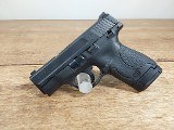 SMITH & WESSON M&P40 SHIELD .40 S&W - 2 of 3