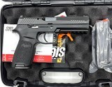 SIG SAUER P320 FULL SIZE (2024) 9MM LUGER (9X19 PARA) - 1 of 3