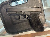 GLOCK G17 GEN 5 9MM LUGER (9X19 PARA) - 2 of 3