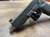 GLOCK 22 GEN 4 - 9MM THREADED BARREL 9MM LUGER (9x19 PARA) - 2 of 3