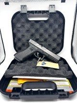GLOCK 17 Gen 3 9MM LUGER (9x19 PARA) - 2 of 2